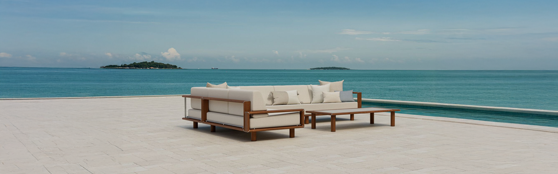 01 Tuuci Furniture slider desktop Horizon Sectional Sofa