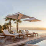 01 Tuuci Umbrellas Bay Master M1 Central Pole Classic Square