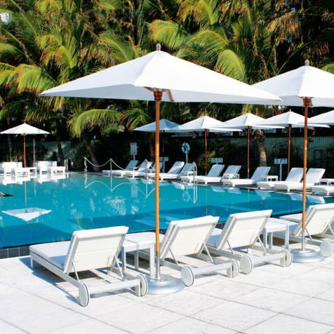 03 Tuuci Umbrellas Bay Master M1 Central Pole Maritime Hardwood Square