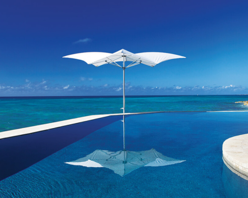 04 Tuuci Umbrellas slider mobile Ocean Master Max Central Pole Manta Square