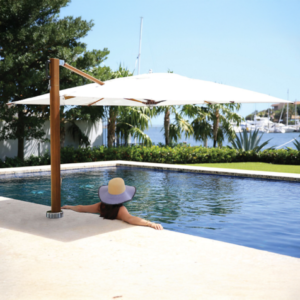 05 Tuuci Umbrellas Bay Master M1 Cantilever Swim Under Cantilever Square