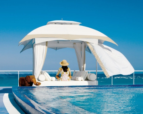 06 Tuuci main slider mobile loungers crescent