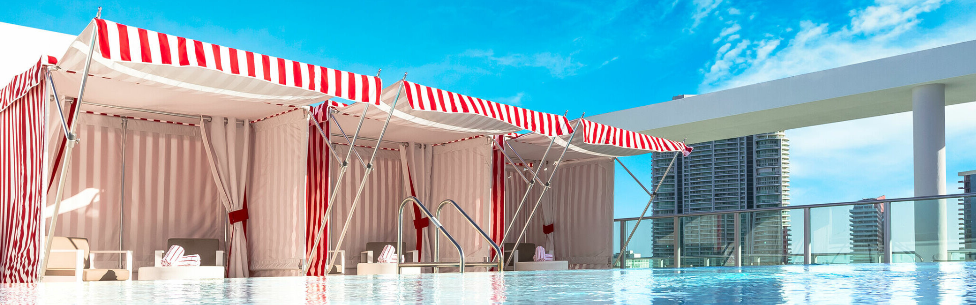 Tuuci Cabanas St. Tropez Square