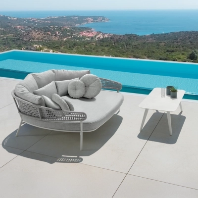 08 KBP 25 06 main slider Mobile Daybed Talenti Moon