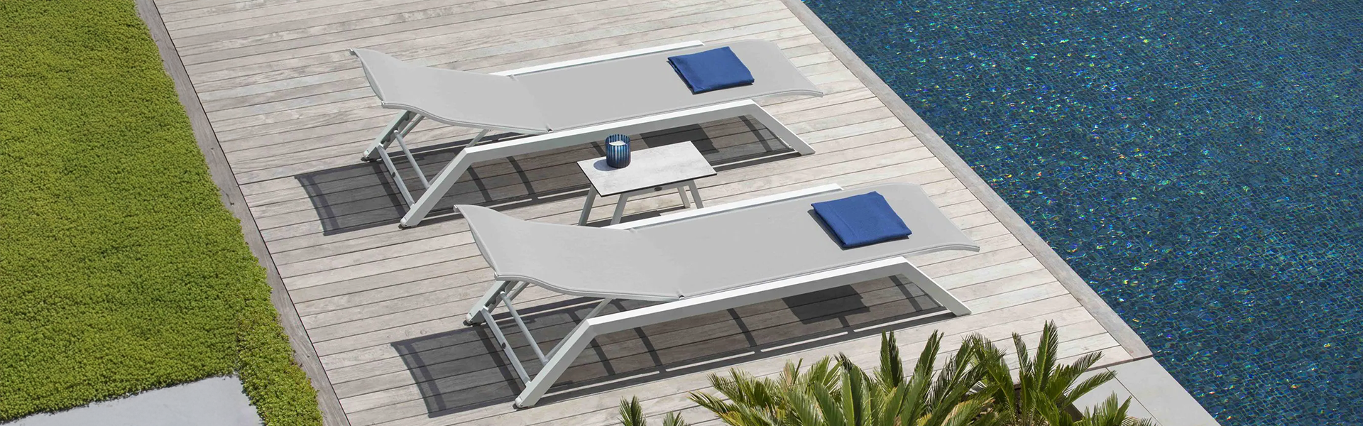 Les Jardins Amaka slider desktop 03 Sunloungers
