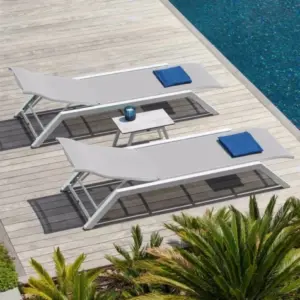 Les Jardins Amaka 09 Sunloungers LightGray Coffe Table