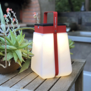 Les Jardins Bump 06 Lantern Red